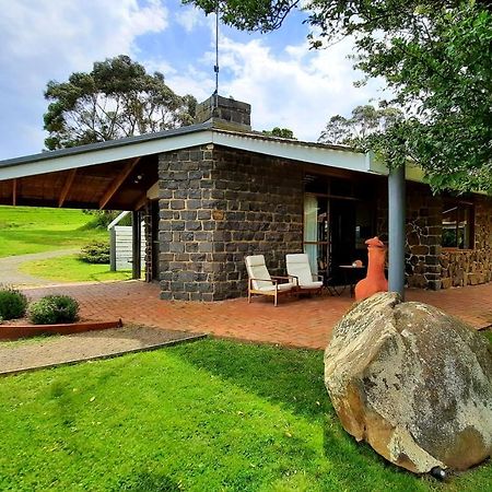 Rockbank Retreat Bed & Breakfast Ryanston Exterior photo